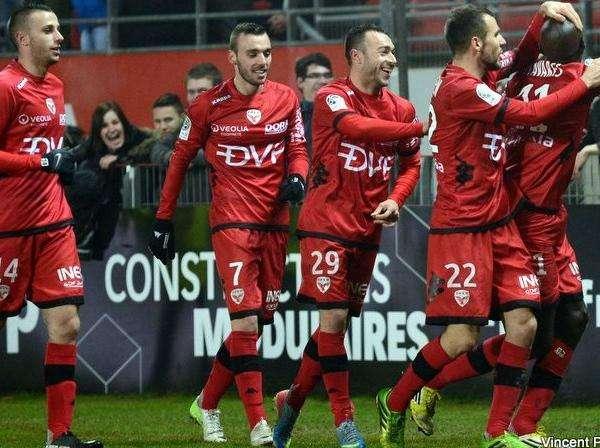  欧塞尔中场拦截出色，法甲拦截数据领跑全联盟